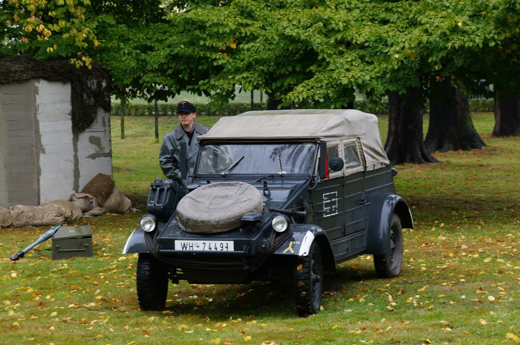 „Dwadzieścia lat po...” – wojskowe oddziały i militaria