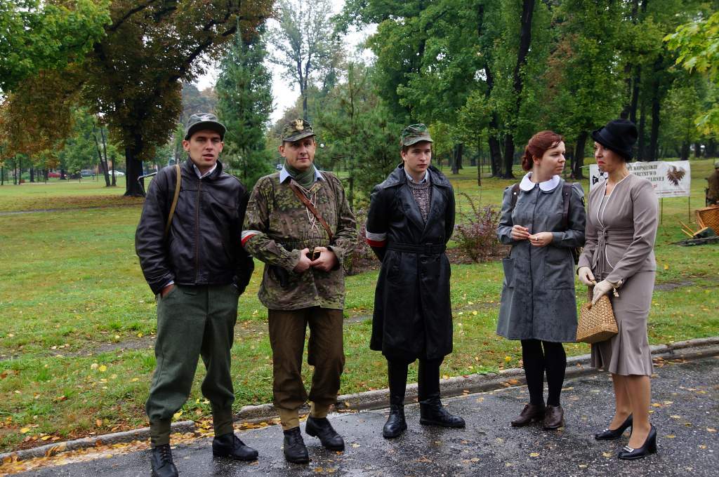 „Dwadzieścia lat po...” – wojskowe oddziały i militaria