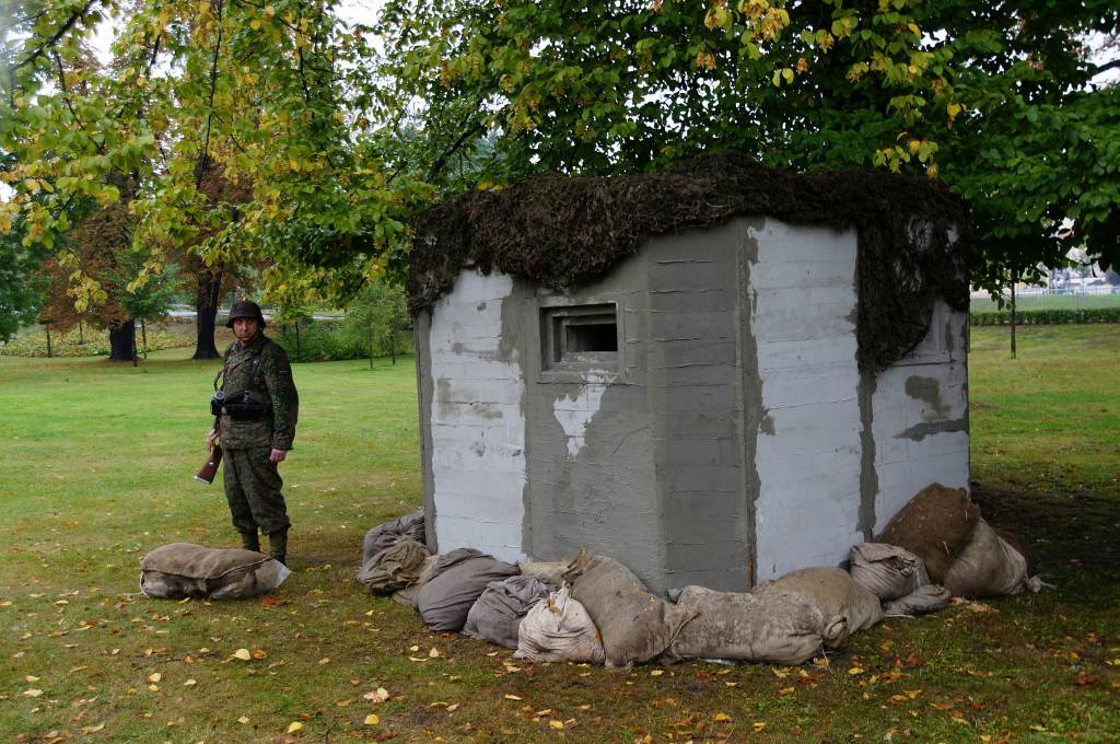 „Dwadzieścia lat po...” – wojskowe oddziały i militaria