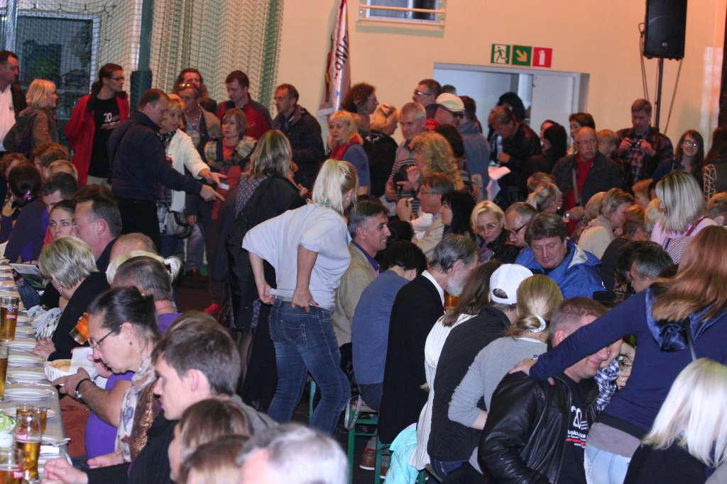 Usiedli razem przy wspólnym stole