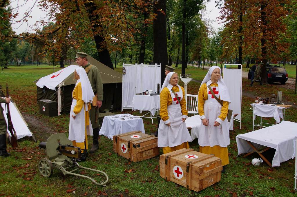 „Dwadzieścia lat po...” – wojskowe oddziały i militaria