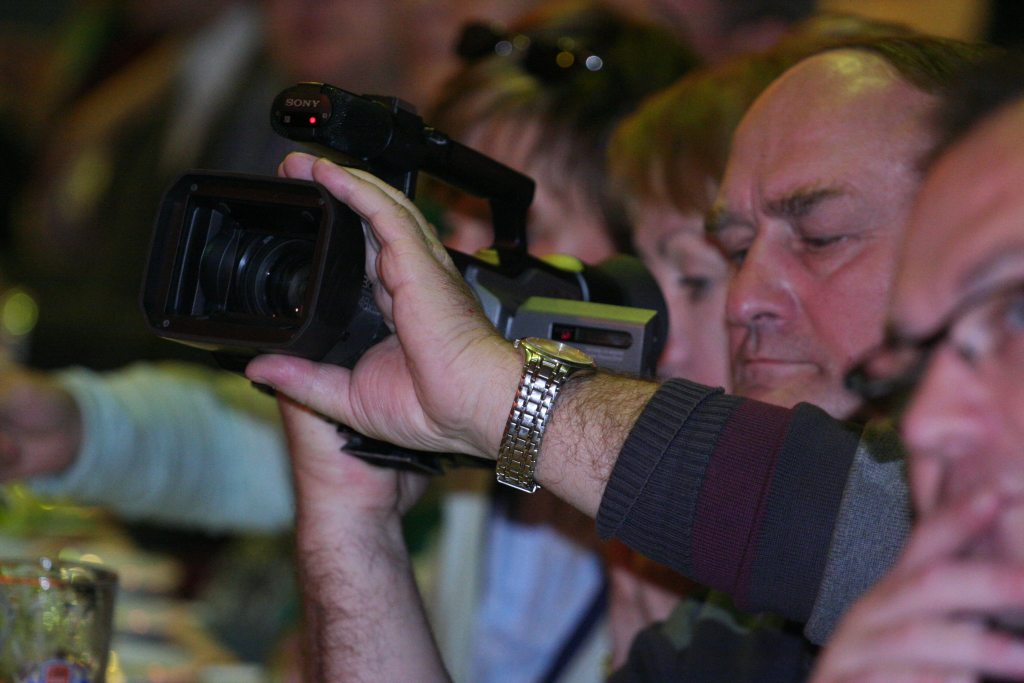 Usiedli razem przy wspólnym stole