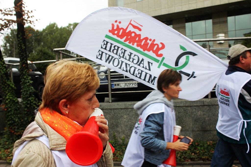 Ponad 100 tysięcy manifestantów w Warszawie