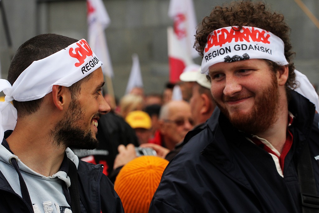 Ponad 100 tysięcy manifestantów w Warszawie