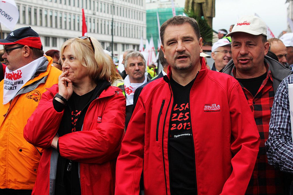 Ponad 100 tysięcy manifestantów w Warszawie