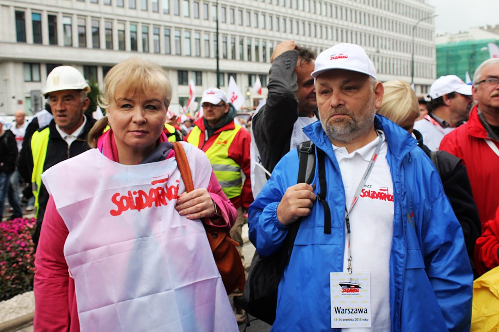 Ponad 100 tysięcy manifestantów w Warszawie