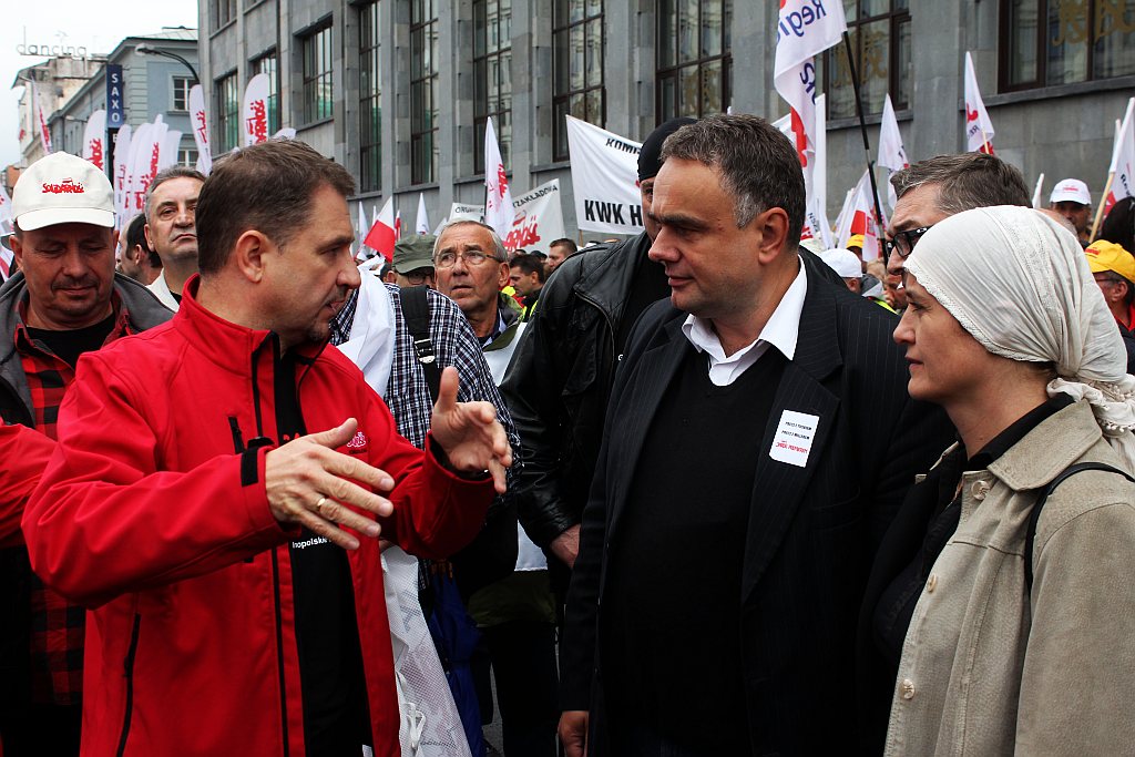 Ponad 100 tysięcy manifestantów w Warszawie