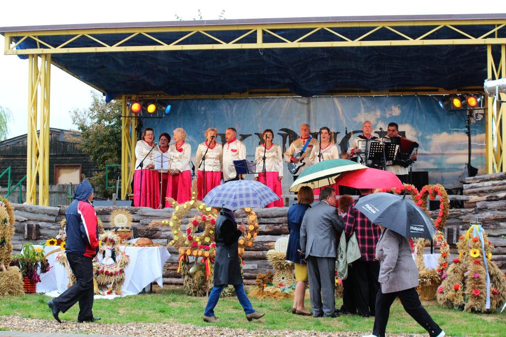 W Kunicach dziękowali za plony