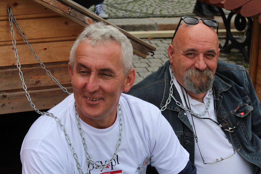 Zerwijmy psom łańcuchy