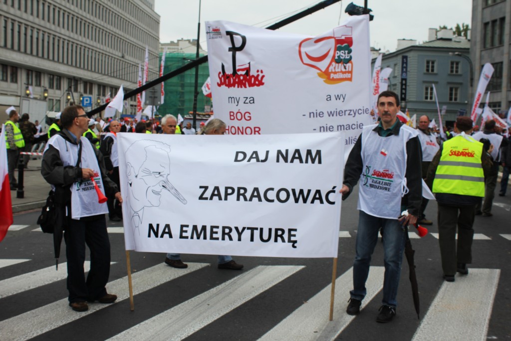 Ponad 100 tysięcy manifestantów w Warszawie