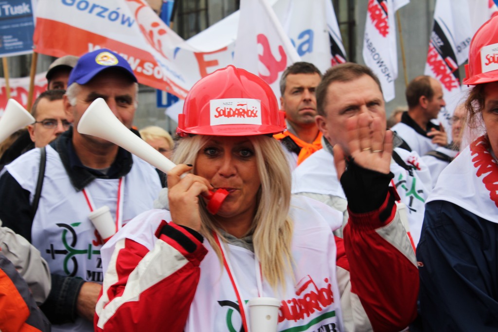 Ponad 100 tysięcy manifestantów w Warszawie