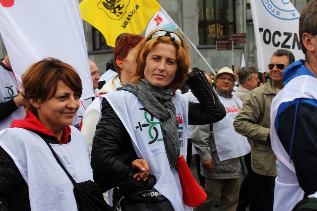 Ponad 100 tysięcy manifestantów w Warszawie