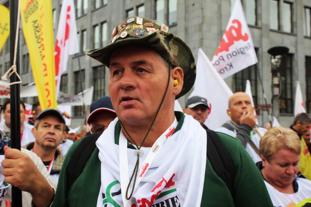 Ponad 100 tysięcy manifestantów w Warszawie