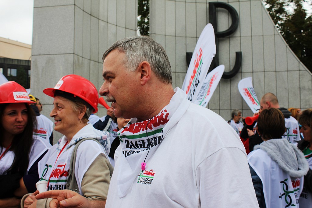 Ponad 100 tysięcy manifestantów w Warszawie