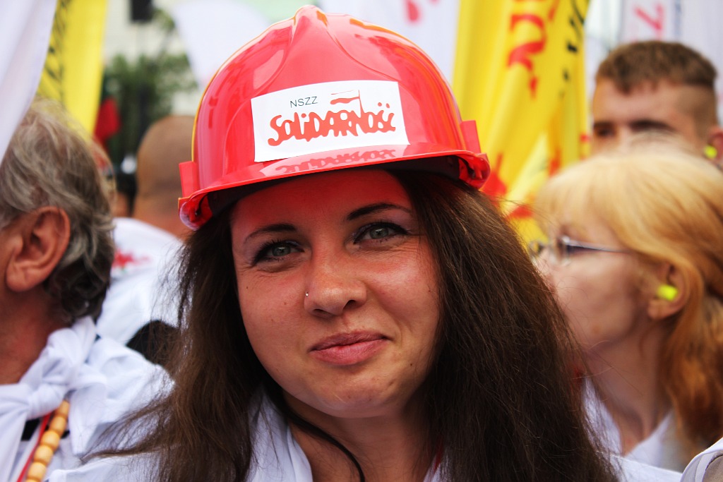 Ponad 100 tysięcy manifestantów w Warszawie