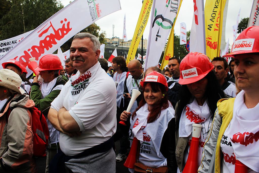 Ponad 100 tysięcy manifestantów w Warszawie