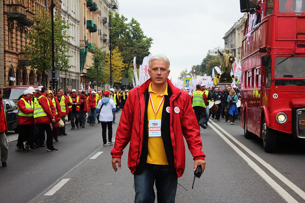 Ponad 100 tysięcy manifestantów w Warszawie
