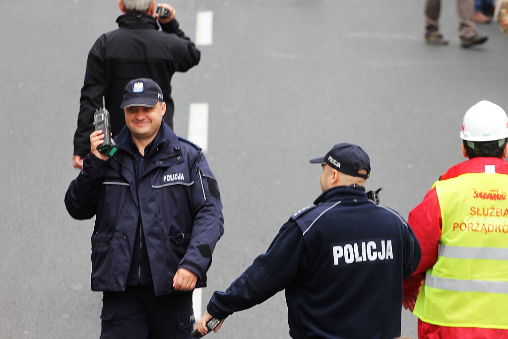 Ponad 100 tysięcy manifestantów w Warszawie