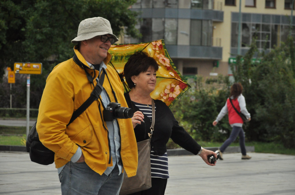 Galeria Sztuki odrysowała cień pomnika