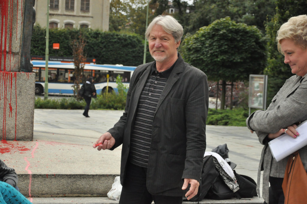 Galeria Sztuki odrysowała cień pomnika