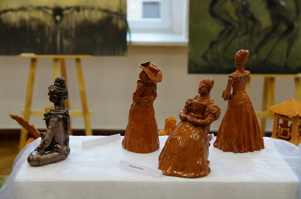 Otwarcie wystawy kół plastycznych i ceramicznych