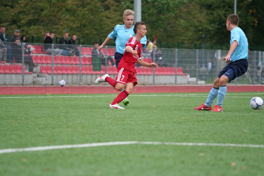 CLJ: Miedź Legnica - UKS Ruch Chorzów 2:1