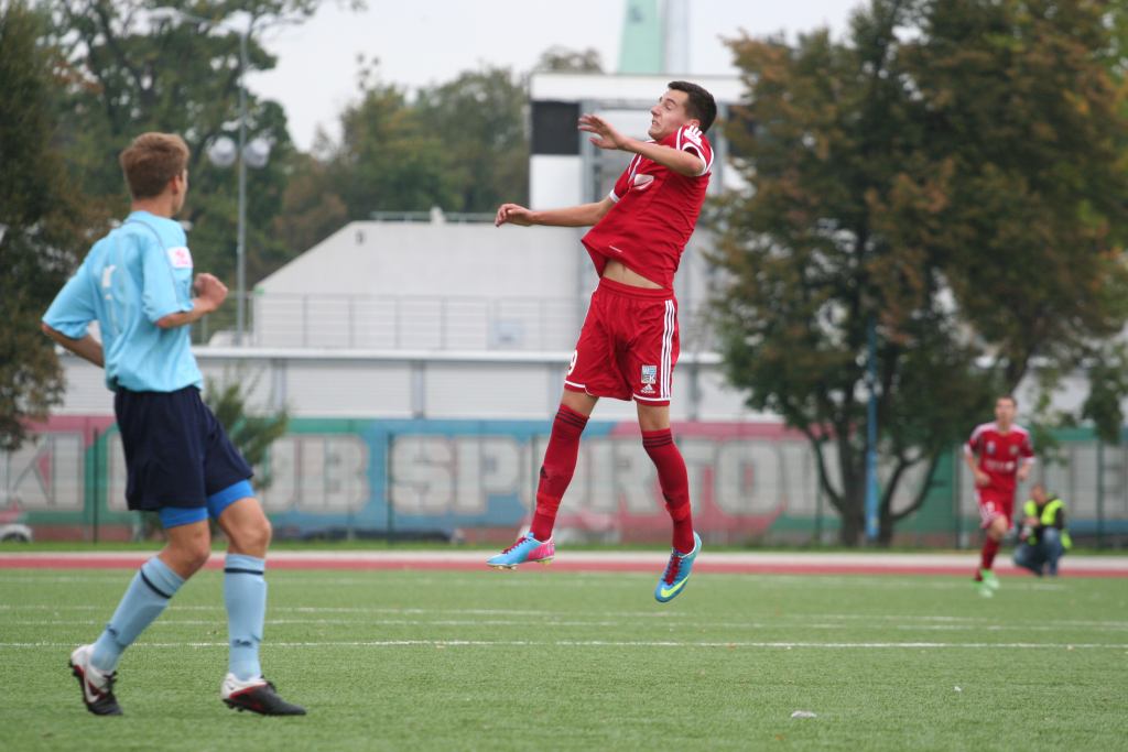 CLJ: Miedź Legnica - UKS Ruch Chorzów 2:1