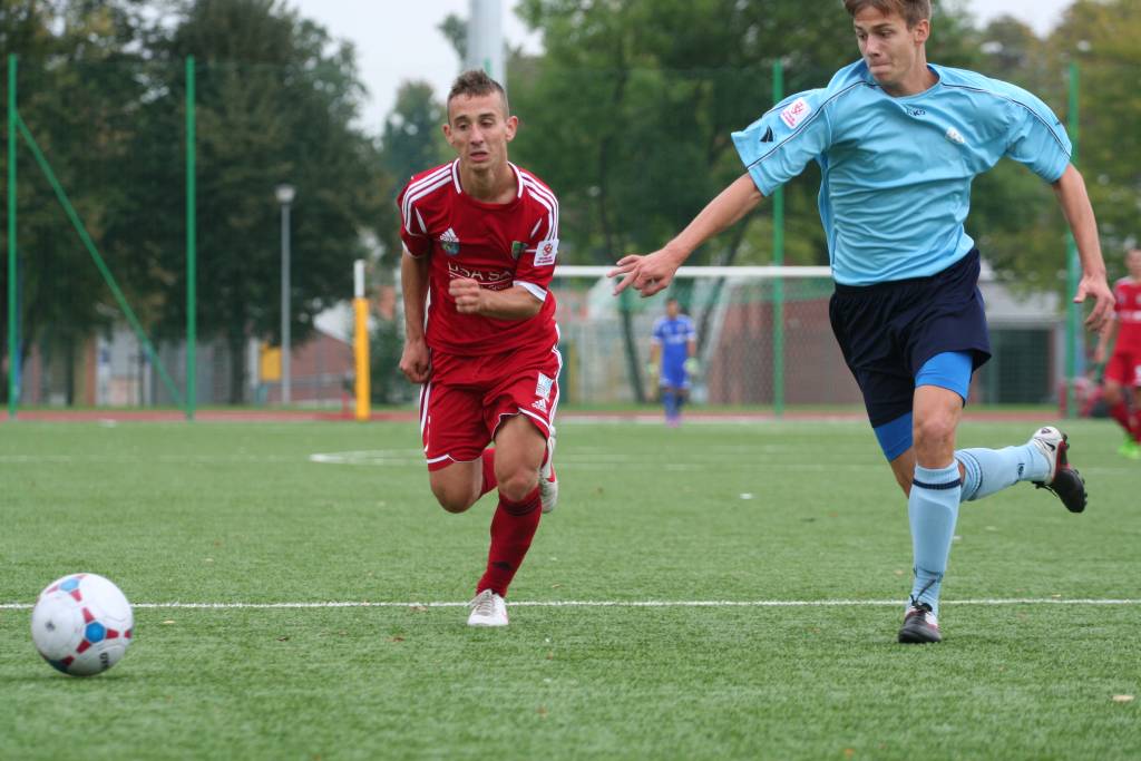 CLJ: Miedź Legnica - UKS Ruch Chorzów 2:1