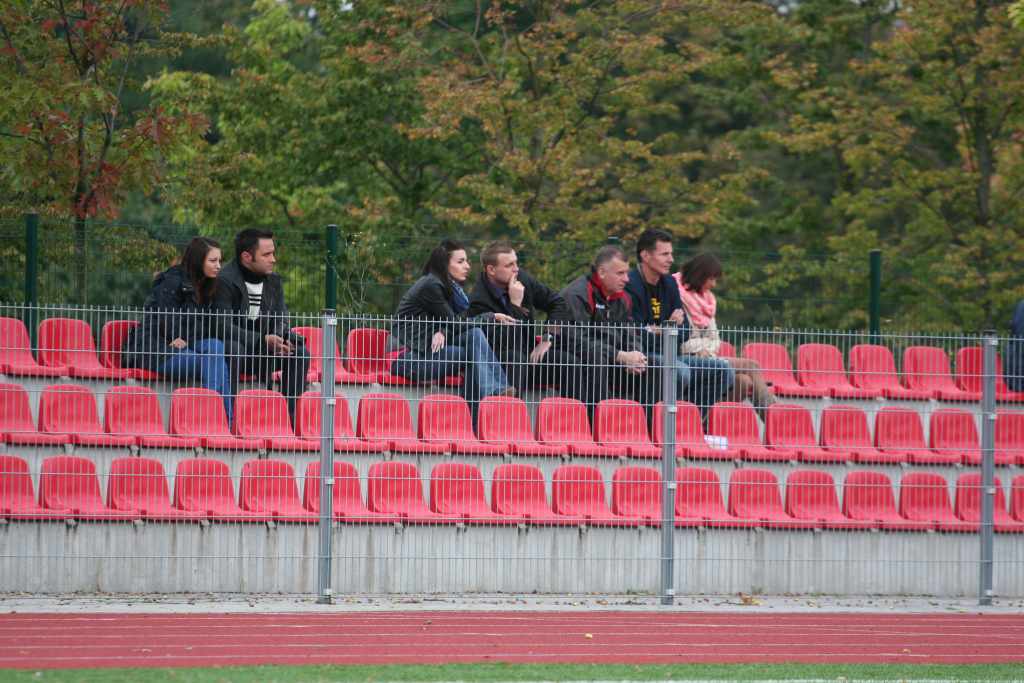 CLJ: Miedź Legnica - UKS Ruch Chorzów 2:1