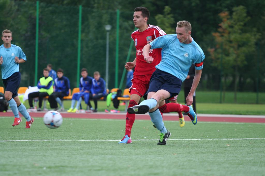 CLJ: Miedź Legnica - UKS Ruch Chorzów 2:1