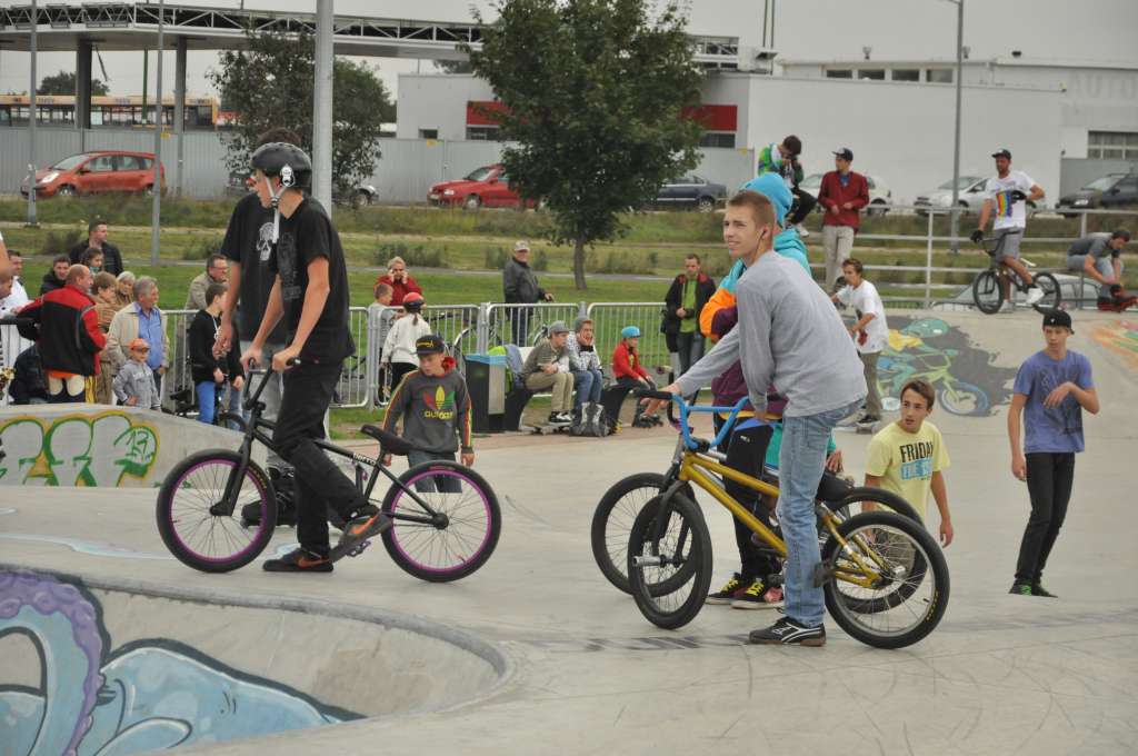 Oficjalne otwarcie skateparku