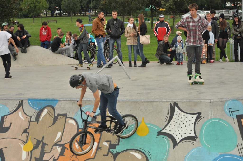 Oficjalne otwarcie skateparku
