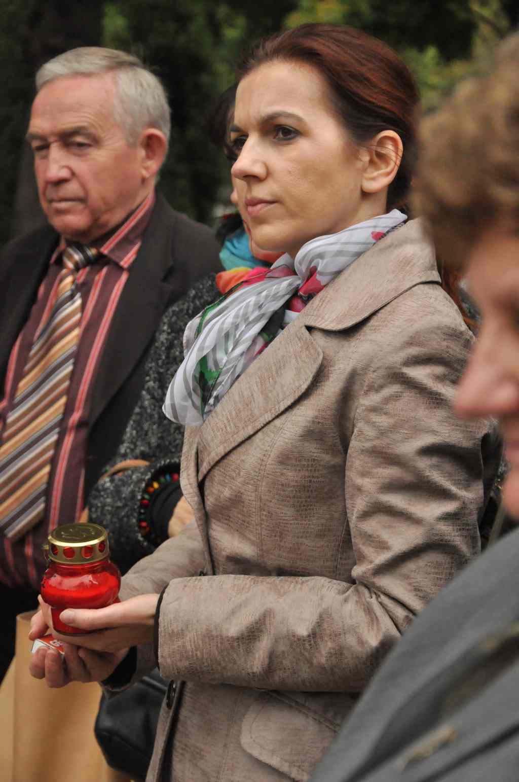 Złożyli kwiaty na grobie Lidii Nowikowej