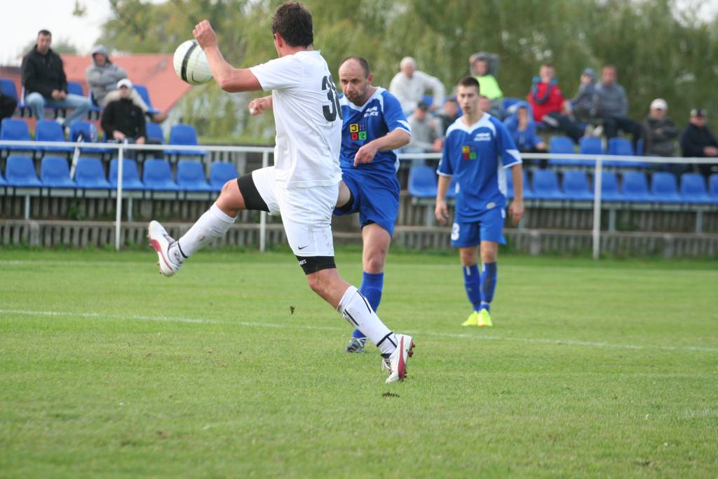 Okręgówka: Mewa - Arkon 1:4