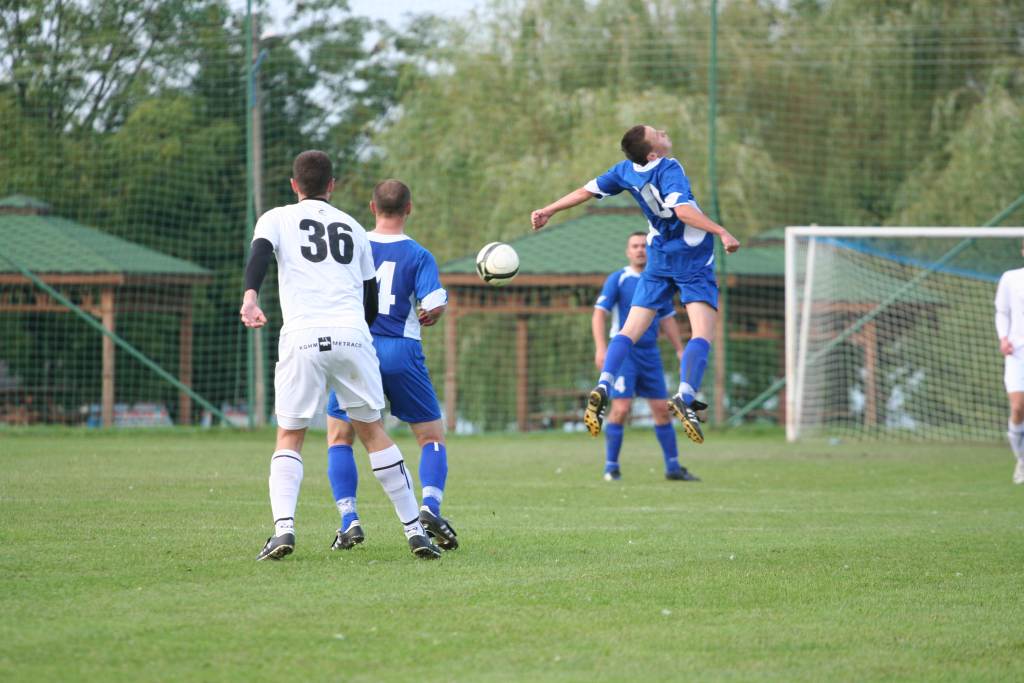 Okręgówka: Mewa - Arkon 1:4