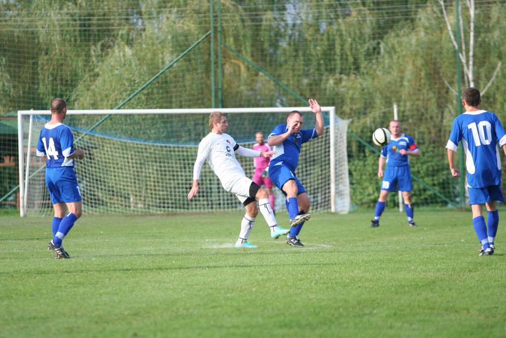 Okręgówka: Mewa - Arkon 1:4