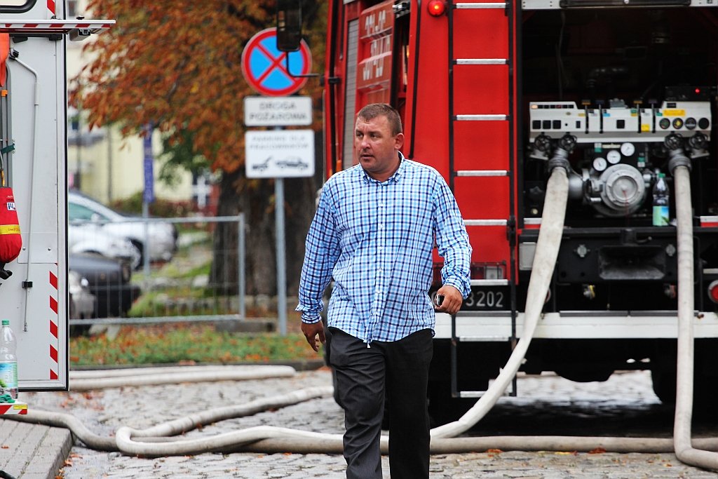 Uczelnia w ogniu! Zapaliło się poddasze PWSZ cz2
