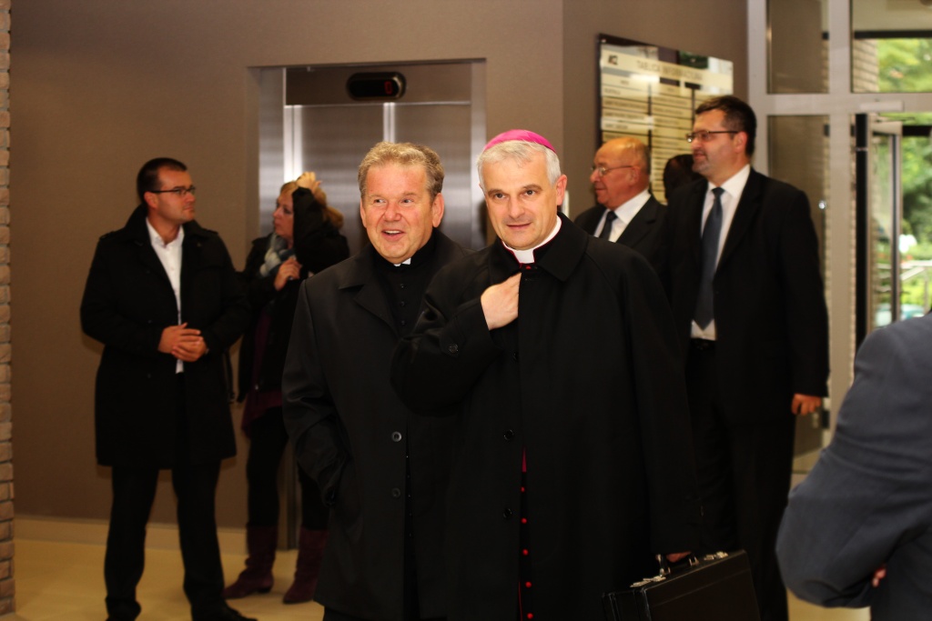 MCZ przeprowadza się spod huty na Okrzei