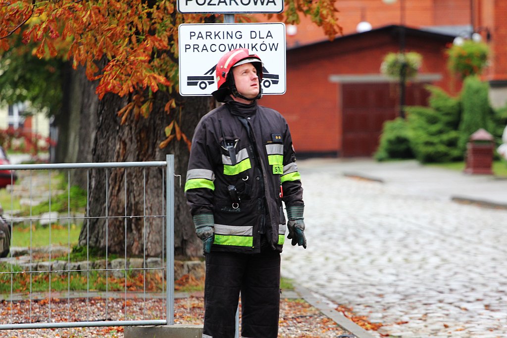 Uczelnia w ogniu! Zapaliło się poddasze PWSZ cz1