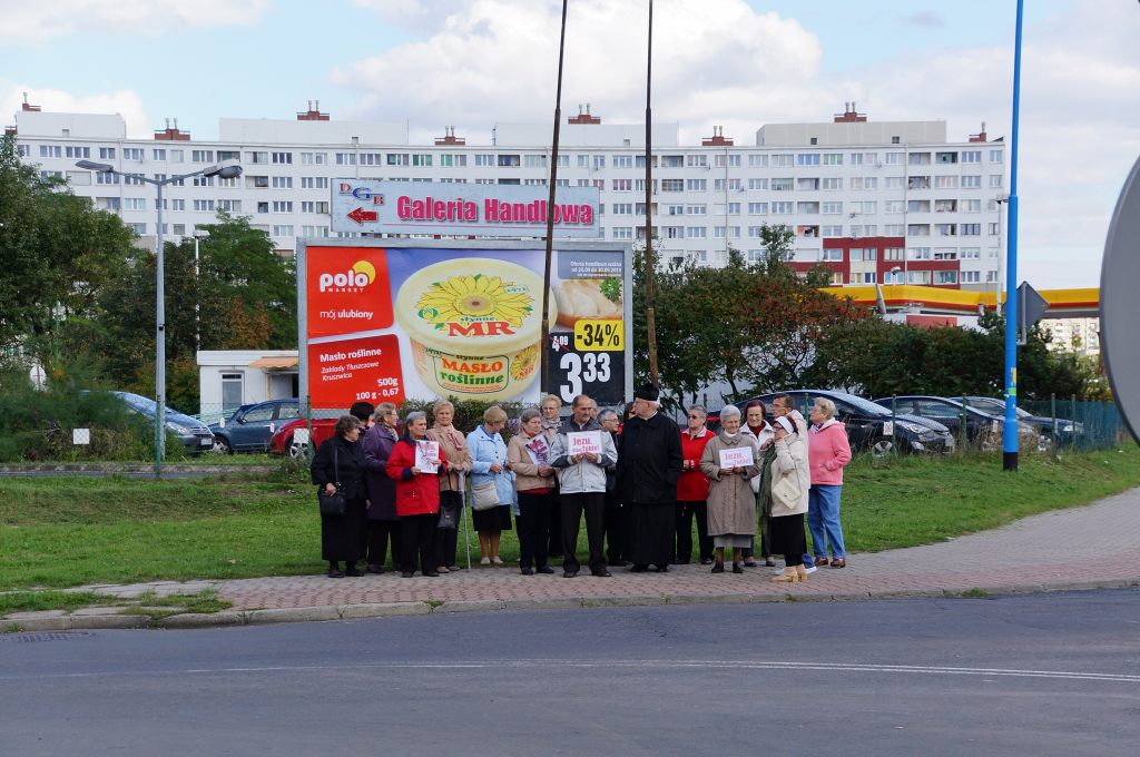 Koronka na ulicach Legnicy