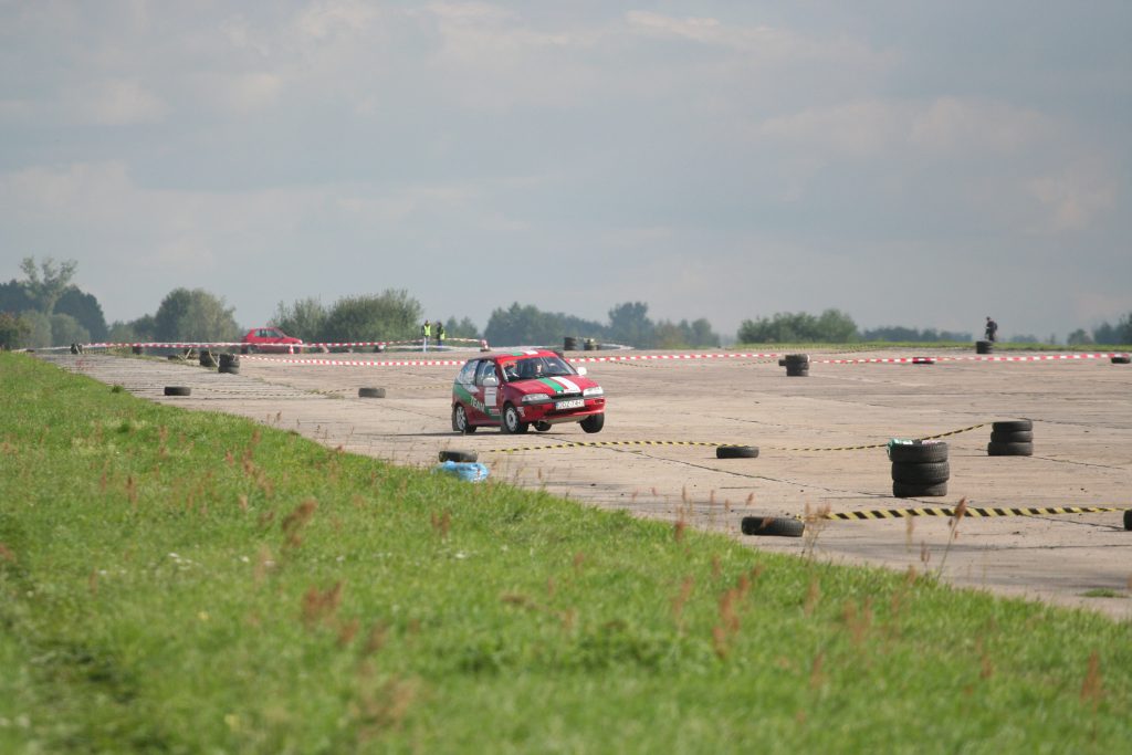 Amatorskie wyścigi samochodowe