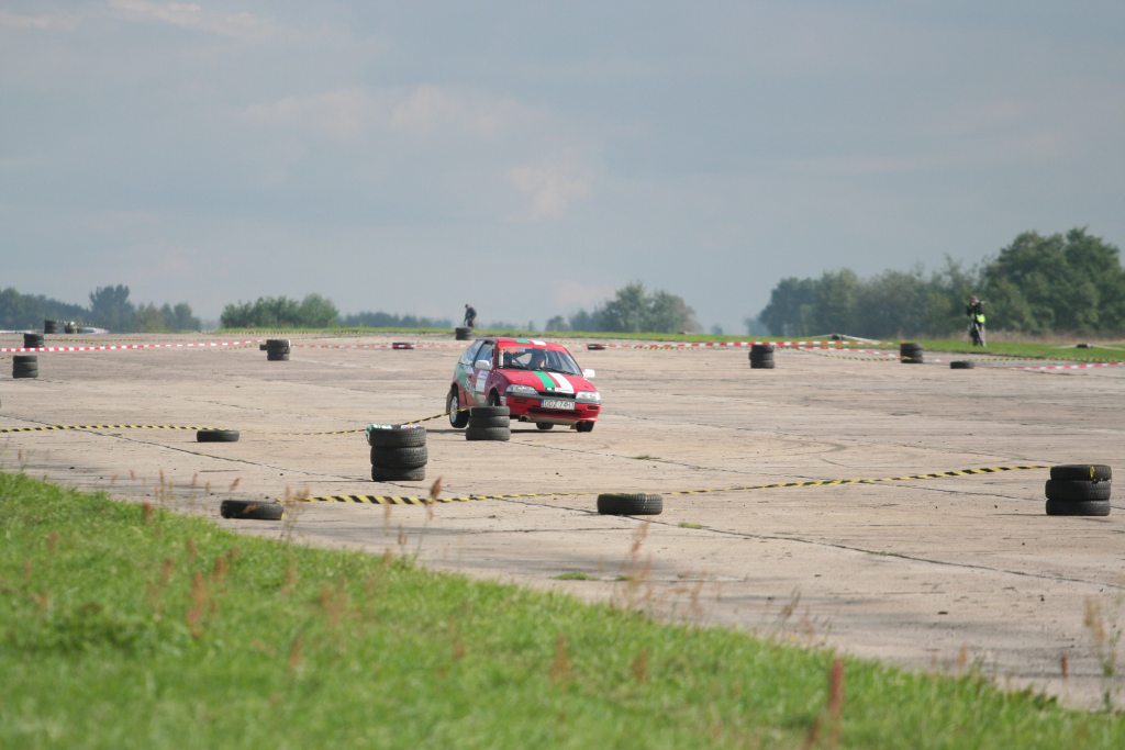 Amatorskie wyścigi samochodowe