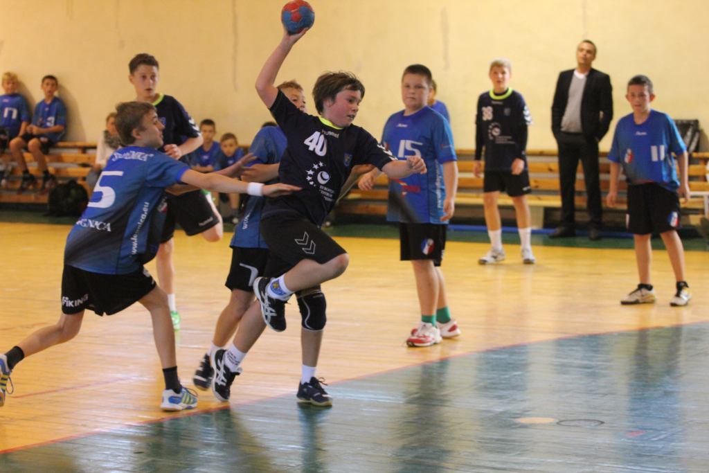 UKS Dziewiątka Legnica - MSPR Siódemka Legnica 28:25