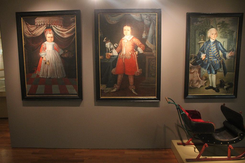 Dawna moda dziecięca XVII-XX w.
