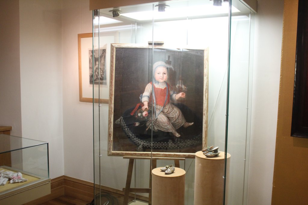 Dawna moda dziecięca XVII-XX w.