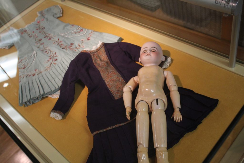 Dawna moda dziecięca XVII-XX w.