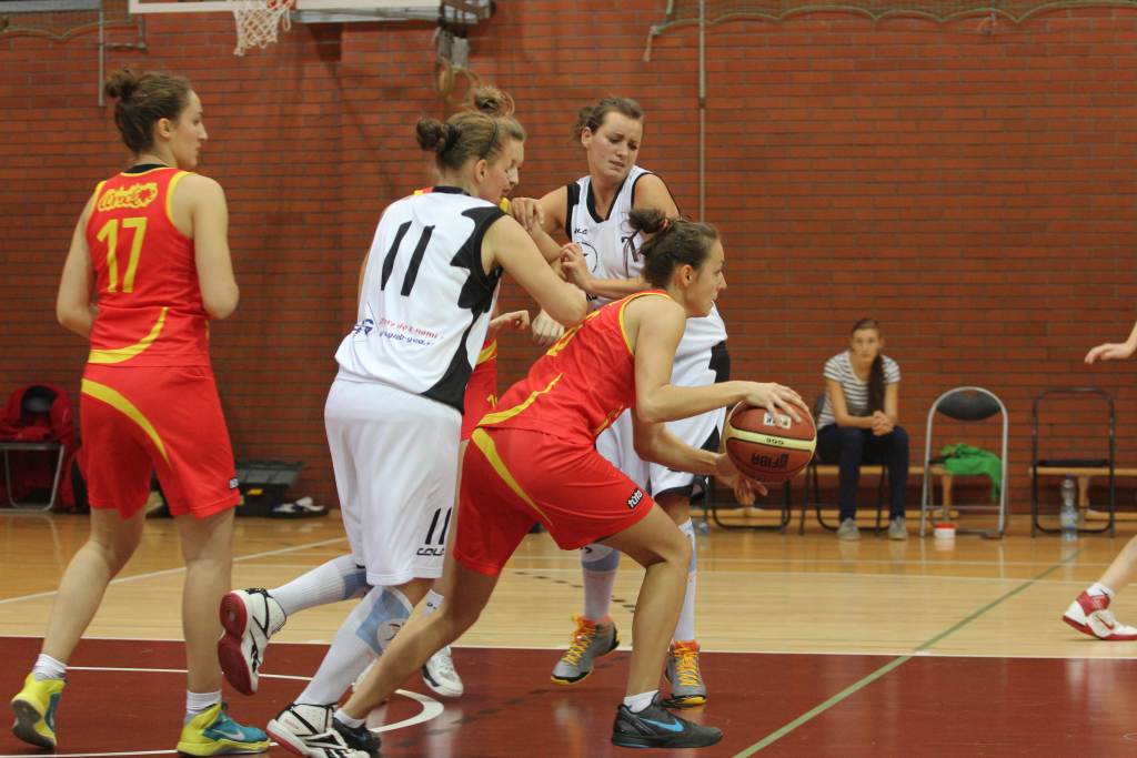 UKS Ekonom przegrał, ale wstydu nie przyniósł