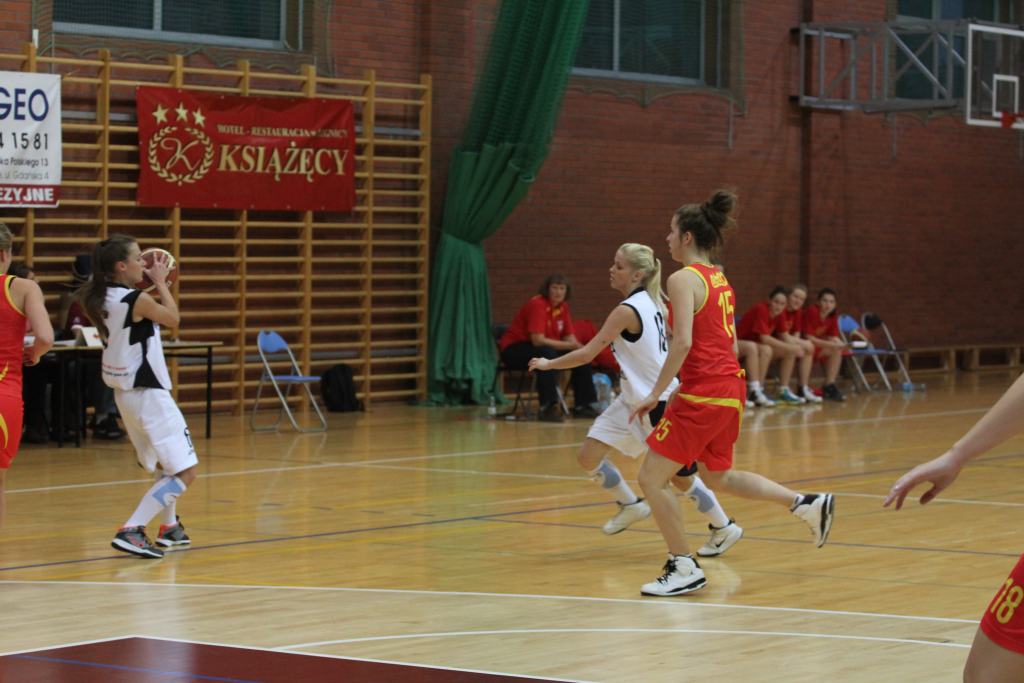 UKS Ekonom przegrał, ale wstydu nie przyniósł