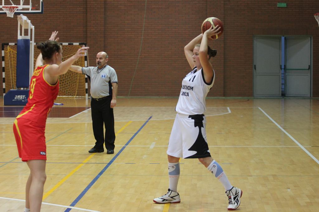 UKS Ekonom przegrał, ale wstydu nie przyniósł