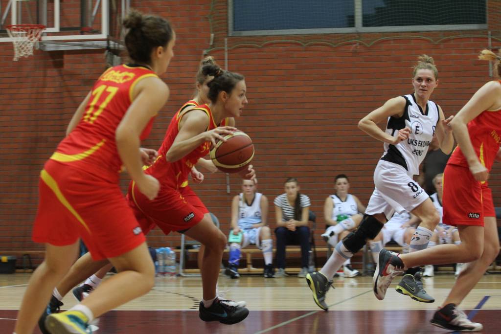 UKS Ekonom przegrał, ale wstydu nie przyniósł